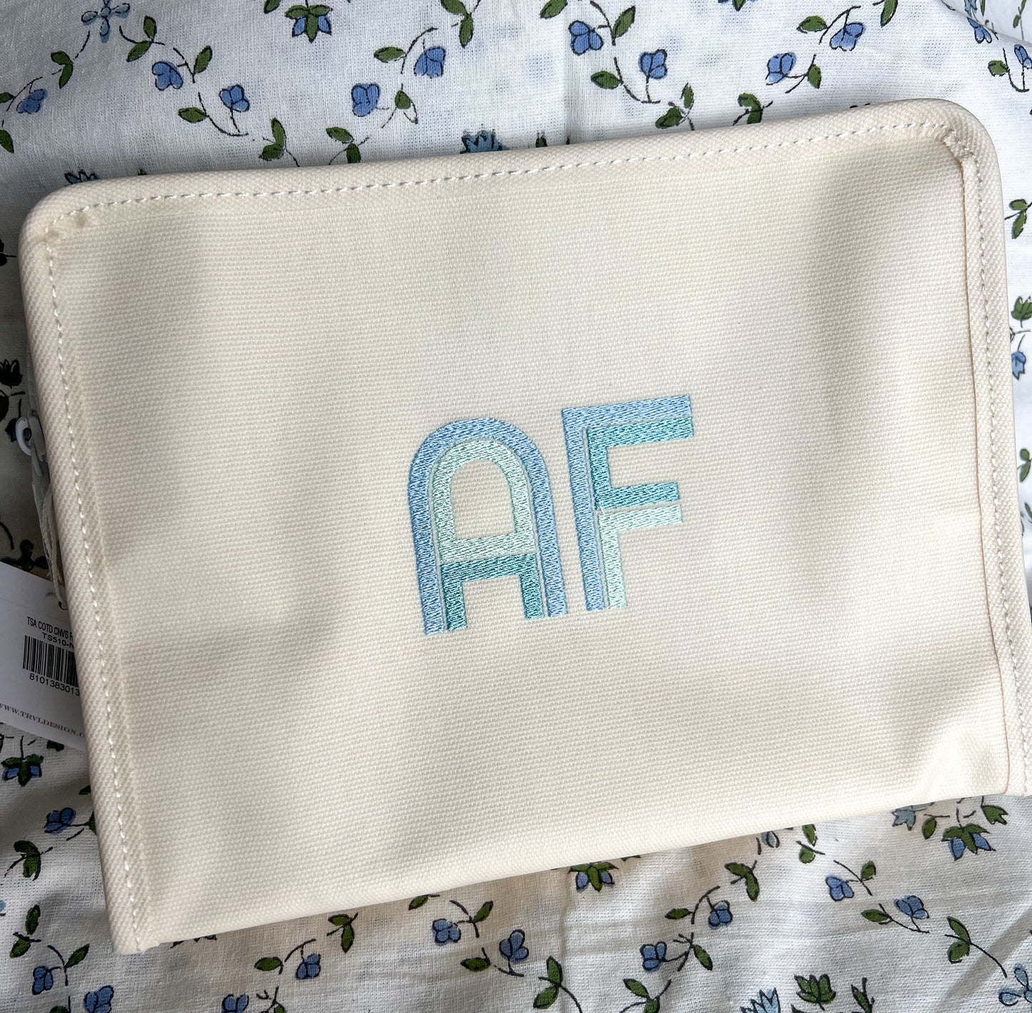 TRVL Roadie Large Zip Pouch, All Colors