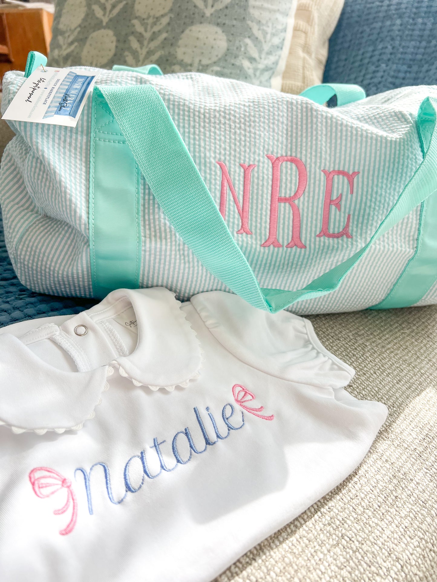 Scalloped Collared Bubbles