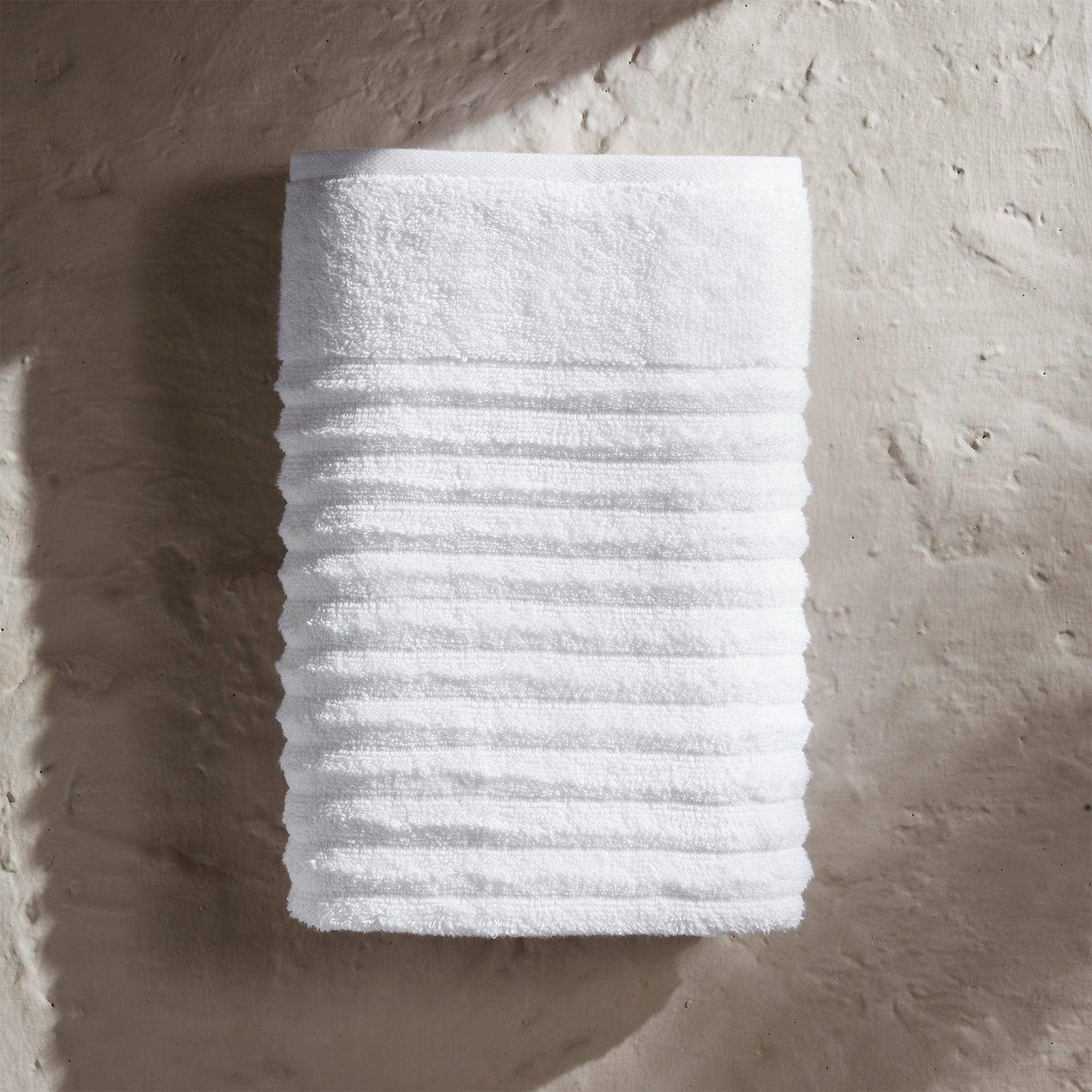 Plush Ribben Hand Towel