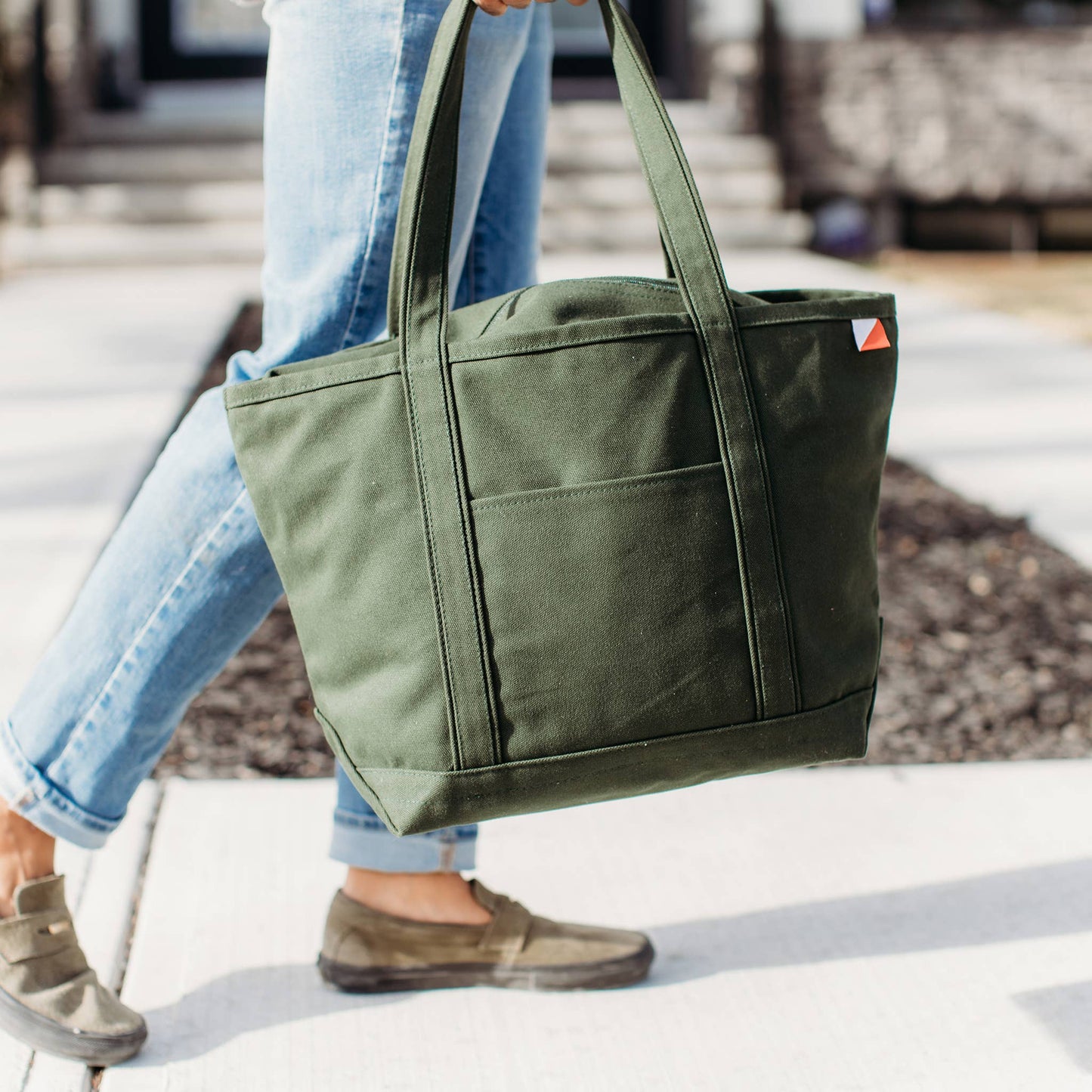 Classic Canvas Medium Tote